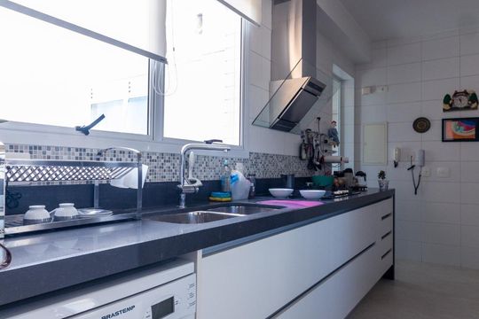 Cozinha de apartamento à venda com 3 quartos, 210m² em Cidade Monções, São Paulo
