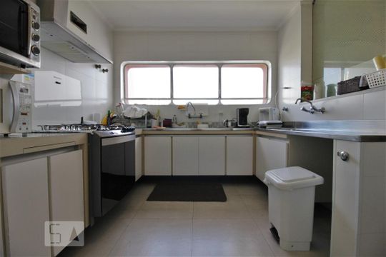 Cozinha de apartamento à venda com 4 quartos, 312m² em Vila Andrade, São Paulo