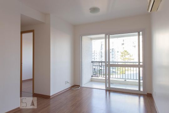 Apartamento à venda com 2 quartos, 68m² em Passo da Areia, Porto Alegre