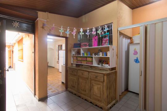 Quarto de Serviço de casa à venda com 2 quartos, 120m² em Vila Pereira Barreto, São Paulo