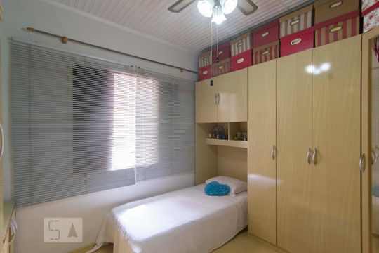 Quarto 1 de casa à venda com 2 quartos, 120m² em Vila Pereira Barreto, São Paulo