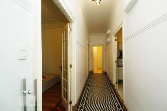 Corredor de apartamento para alugar com 3 quartos, 161m² em Flamengo, Rio de Janeiro