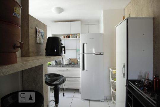 Cozinha de apartamento para alugar com 1 quarto, 32m² em Samambaia Sul (samambaia), Brasília