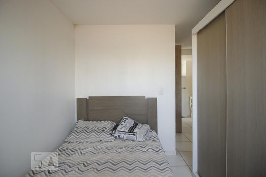 Quarto 1 de apartamento para alugar com 1 quarto, 32m² em Samambaia Sul (samambaia), Brasília