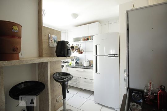 Cozinha de apartamento para alugar com 1 quarto, 32m² em Samambaia Sul (samambaia), Brasília