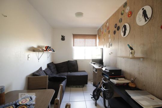 Sala de apartamento para alugar com 1 quarto, 32m² em Samambaia Sul (samambaia), Brasília