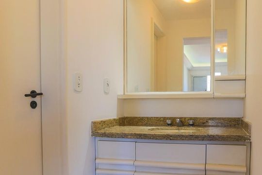 Lavabo de apartamento para alugar com 3 quartos, 200m² em Jardim Vila Mariana, São Paulo