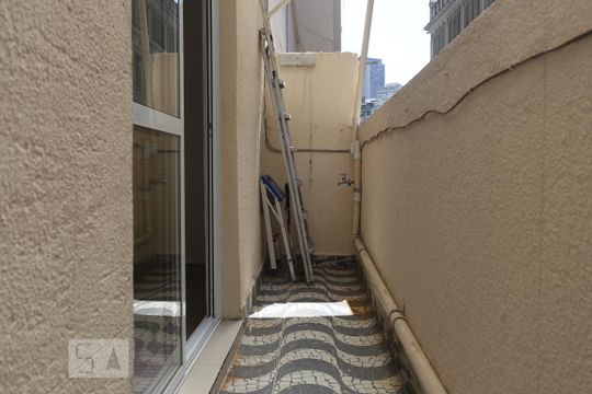 Varanda de kitnet/studio à venda com 1 quarto, 40m² em Sé, São Paulo