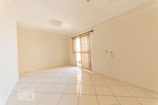 Sala de apartamento à venda com 3 quartos, 67m² em Loteamento Parque São Martinho, Campinas