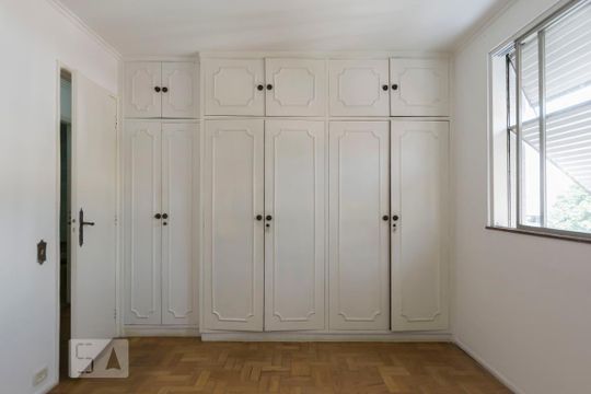 Quarto 1 (Armários) de apartamento para alugar com 3 quartos, 110m² em Vila Monumento, São Paulo