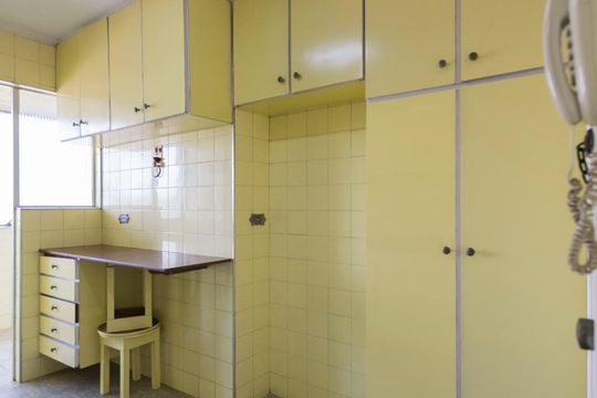 Cozinha (Armários) de apartamento para alugar com 3 quartos, 110m² em Vila Monumento, São Paulo