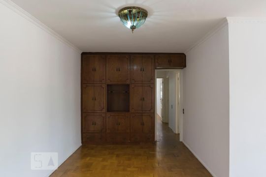 Sala (Armários) de apartamento para alugar com 3 quartos, 110m² em Vila Monumento, São Paulo