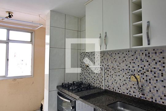 Cozinha  de apartamento à venda com 2 quartos, 53m² em Santa Terezinha, São Bernardo do Campo