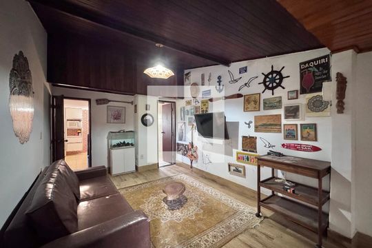 Sala de casa para alugar com 2 quartos, 80m² em Recreio dos Bandeirantes, Rio de Janeiro