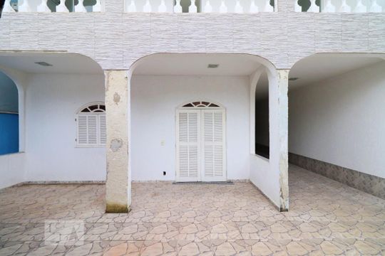 Fachada de casa de condomínio à venda com 3 quartos, 480m² em Vargem Grande, Rio de Janeiro