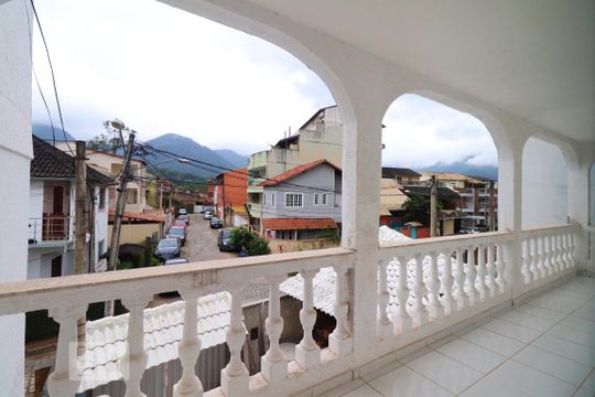 Vista de casa de condomínio à venda com 3 quartos, 480m² em Vargem Grande, Rio de Janeiro