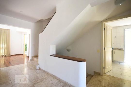 Hall de Entrada de casa de condomínio para alugar com 3 quartos, 456m² em Morumbi, São Paulo