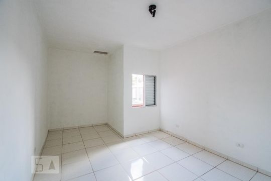 Quarto 1 de casa à venda com 2 quartos, 100m² em Saúde, São Paulo