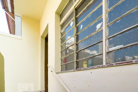 Casa à venda com 2 quartos, 120m² em Vila Gumercindo, São Paulo