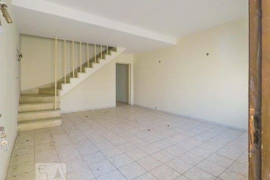 Casa à venda com 2 quartos, 120m² em Vila Gumercindo, São Paulo