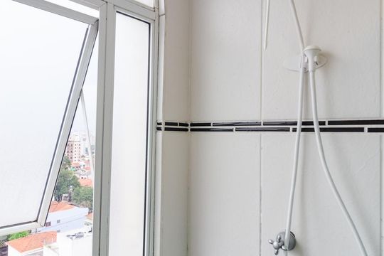Banheiro Social de apartamento para alugar com 1 quarto, 59m² em Mirandópolis, São Paulo