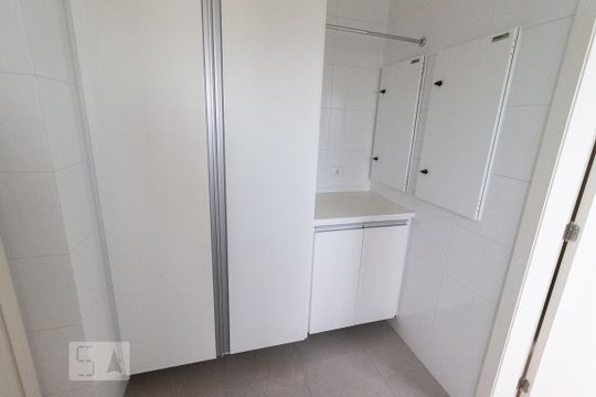 Lavanderia de apartamento para alugar com 4 quartos, 255m² em Campo Comprido, Curitiba