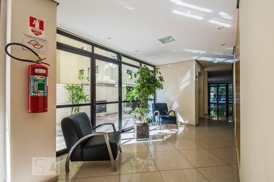 Área Comum - Hall de Entrada de apartamento para alugar com 3 quartos, 95m² em Vila Mariana, São Paulo