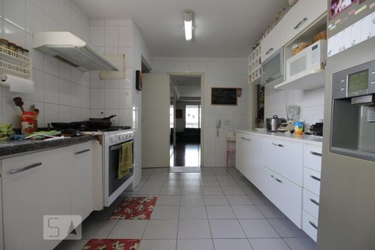 Cozinha de apartamento à venda com 4 quartos, 145m² em Lar São Paulo, São Paulo