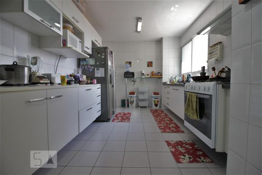 Cozinha de apartamento à venda com 4 quartos, 145m² em Lar São Paulo, São Paulo