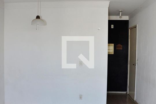 Sala de apartamento para alugar com 3 quartos, 50m² em Jardim Peri, São Paulo