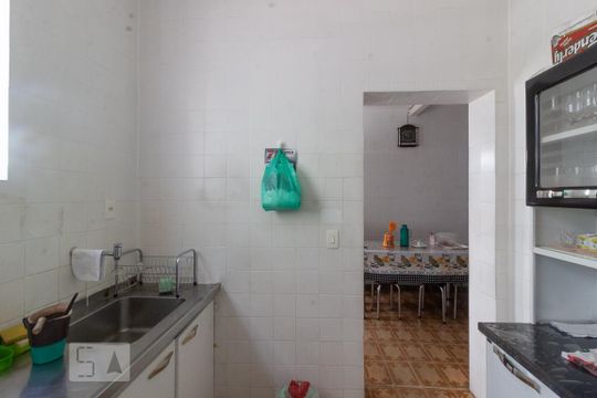 Cozinha de casa para alugar com 4 quartos, 290m² em Barroca, Belo Horizonte