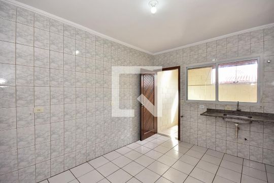 Cozinha de casa para alugar com 2 quartos, 94m² em Parque Monte Alegre, Taboão da Serra
