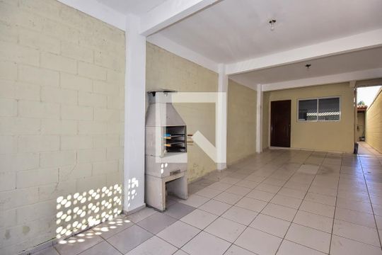Garagem de casa para alugar com 2 quartos, 94m² em Parque Monte Alegre, Taboão da Serra