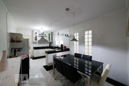 Cozinha de casa à venda com 3 quartos, 142m² em Jardim Promissão, São Paulo