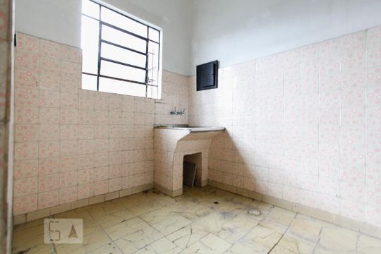 Área de Serviço  de casa para alugar com 3 quartos, 300m² em Cidade Vargas, São Paulo