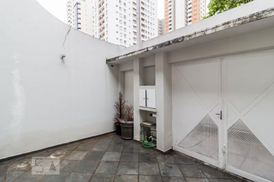Garagem 1 de casa à venda com 4 quartos, 240m² em Vila Anglo Brasileira, São Paulo