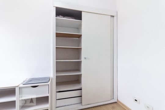 Dormitório 2 de apartamento para alugar com 2 quartos, 51m² em Chácara Santo Antônio , São Paulo