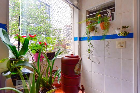 Area Serviço de apartamento à venda com 2 quartos, 88m² em Sumaré, São Paulo