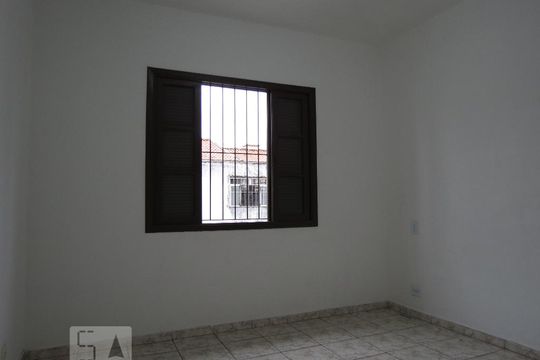 Quarto 1 de casa para alugar com 2 quartos, 90m² em Jardim Ester, São Paulo