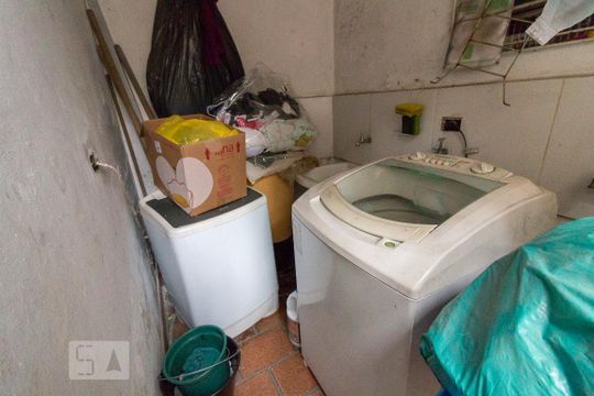 Área de serviço de casa para alugar com 3 quartos, 232m² em Jardim Gumercindo, Guarulhos