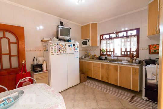 Cozinha de casa à venda com 3 quartos, 159m² em Jardim Zaira, Guarulhos