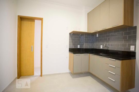 Cozinha de apartamento para alugar com 2 quartos, 80m² em Ingá, Niterói