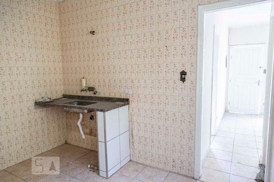Cozinha de casa para alugar com 1 quarto, 60m² em Vila Ré, São Paulo