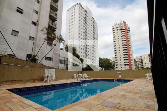 Área comum - Piscina de apartamento para alugar com 2 quartos, 50m² em Vila Andrade, São Paulo