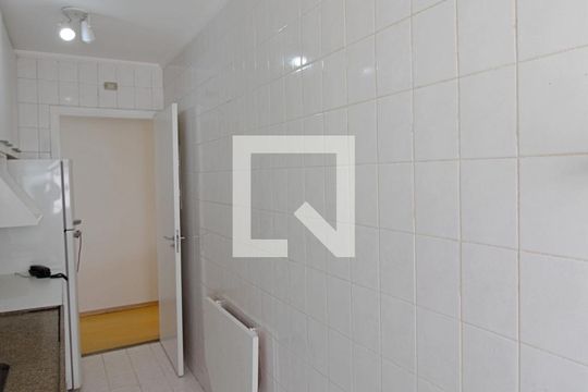 Cozinha de apartamento para alugar com 2 quartos, 50m² em Vila Andrade, São Paulo