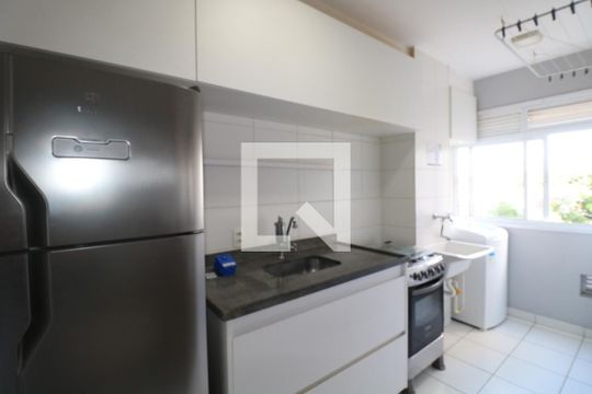 Cozinha de apartamento para alugar com 1 quarto, 31m² em Água Branca, São Paulo