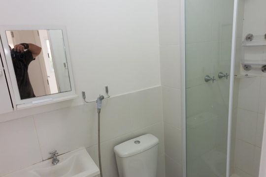 Banheiro de apartamento à venda com 3 quartos, 75m² em Jacarepaguá, Rio de Janeiro
