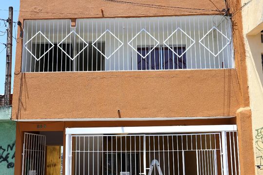 Casa para alugar com 2 quartos, 95m² em Jardim Oliveiras, Taboão da Serra