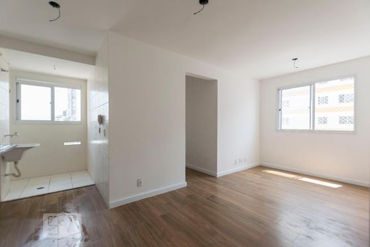 Apartamento para alugar com 2 quartos, 41m² em Cambuci, São Paulo