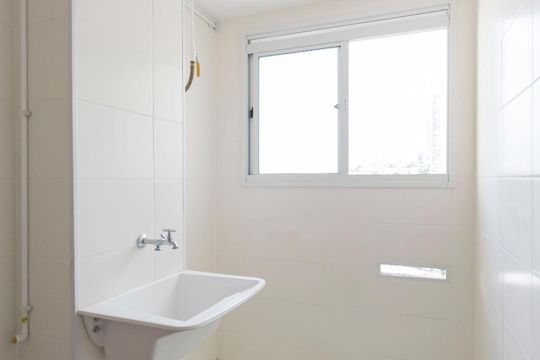 Área de serviço de apartamento para alugar com 2 quartos, 41m² em Cambuci, São Paulo